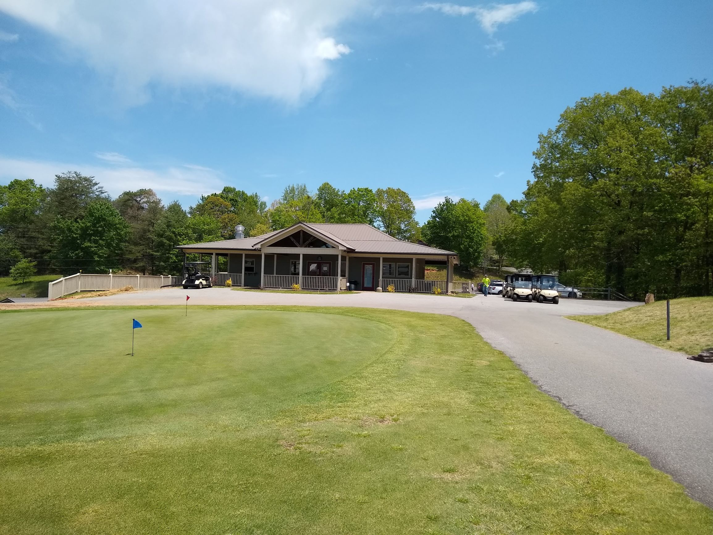 White Path Golf Club